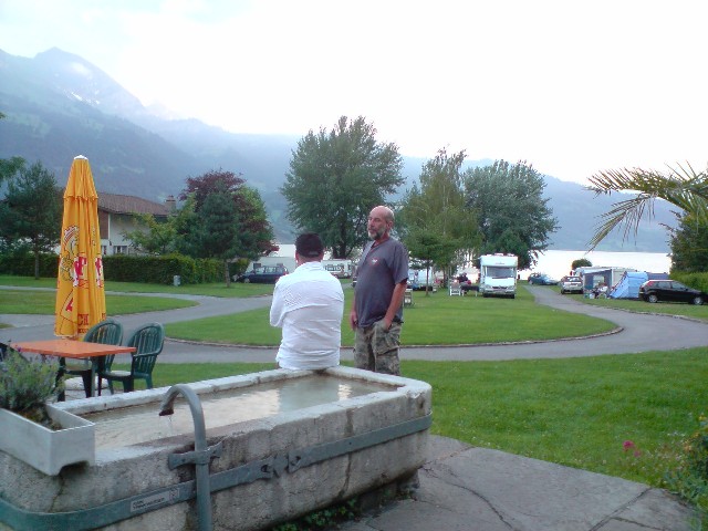 640x480 pixels (74K)